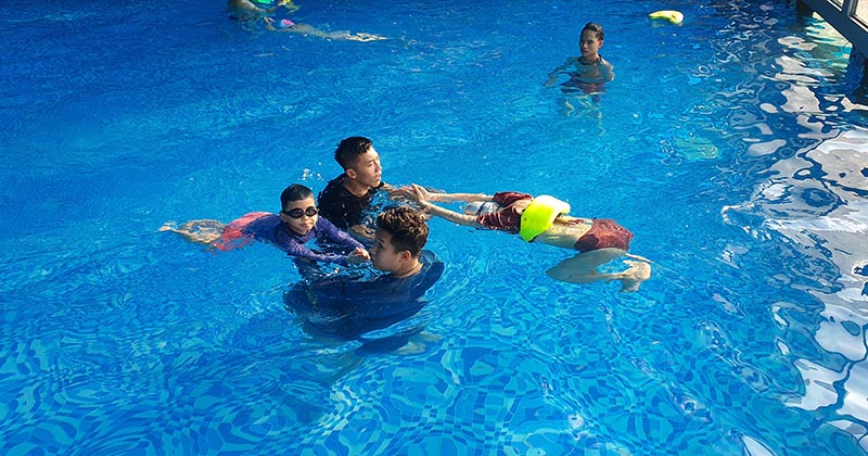 Giá dạy bơi Hà Nội bao nhiêu tiền? Địa chỉ học bơi uy tín, chất lượng 3